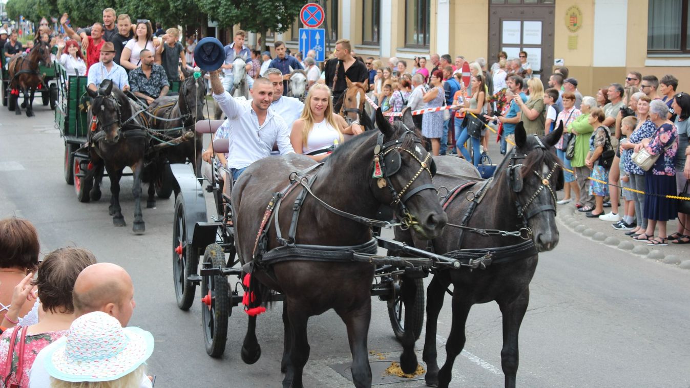 Baon Sz Reti Fesztiv Lt S Szlov K Nemzetis Gi Napokat Tartottak