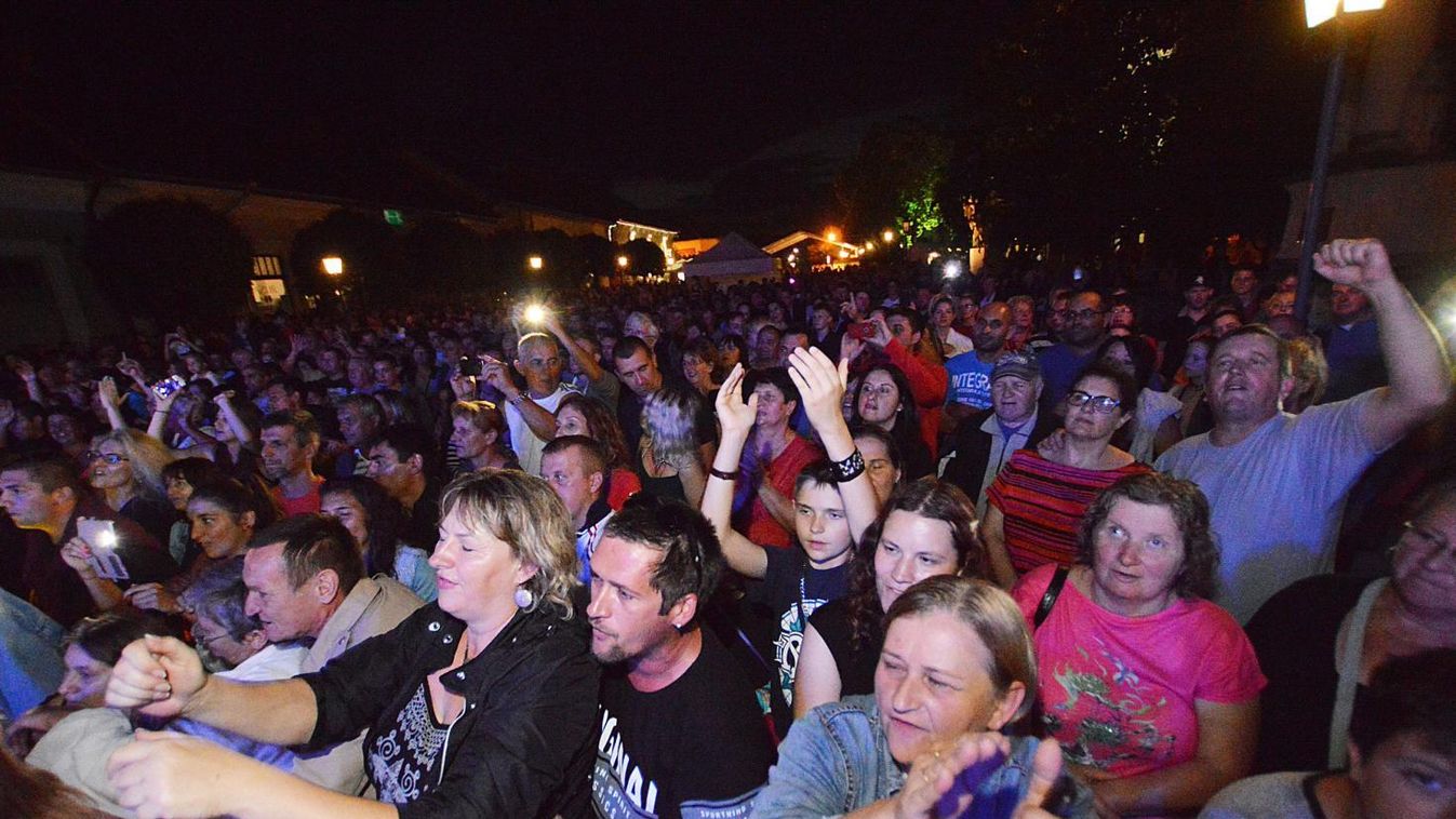 Bikini koncert és utcabál is volt a Jánoshalmi napokon