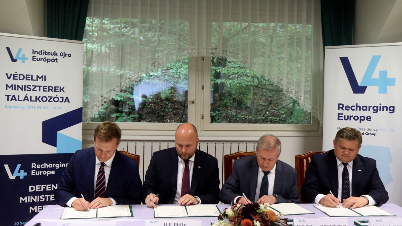 Magyarországon tárgyaltak a V4-ek védelmi miniszterei és miniszterhelyettesei