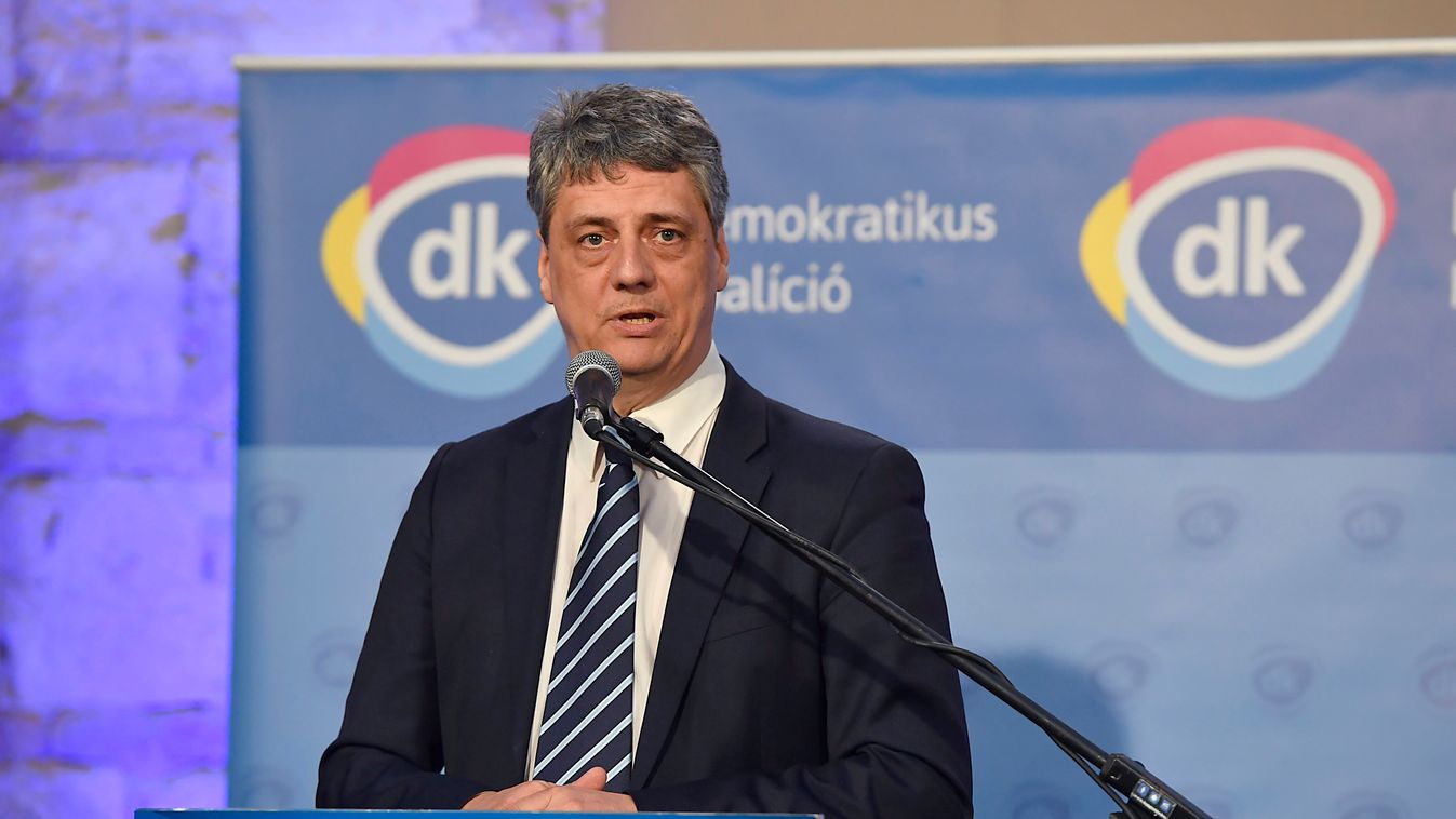 (18+) Saját meztelen képeivel zaklathatott egy nőt Gréczy Zsolt