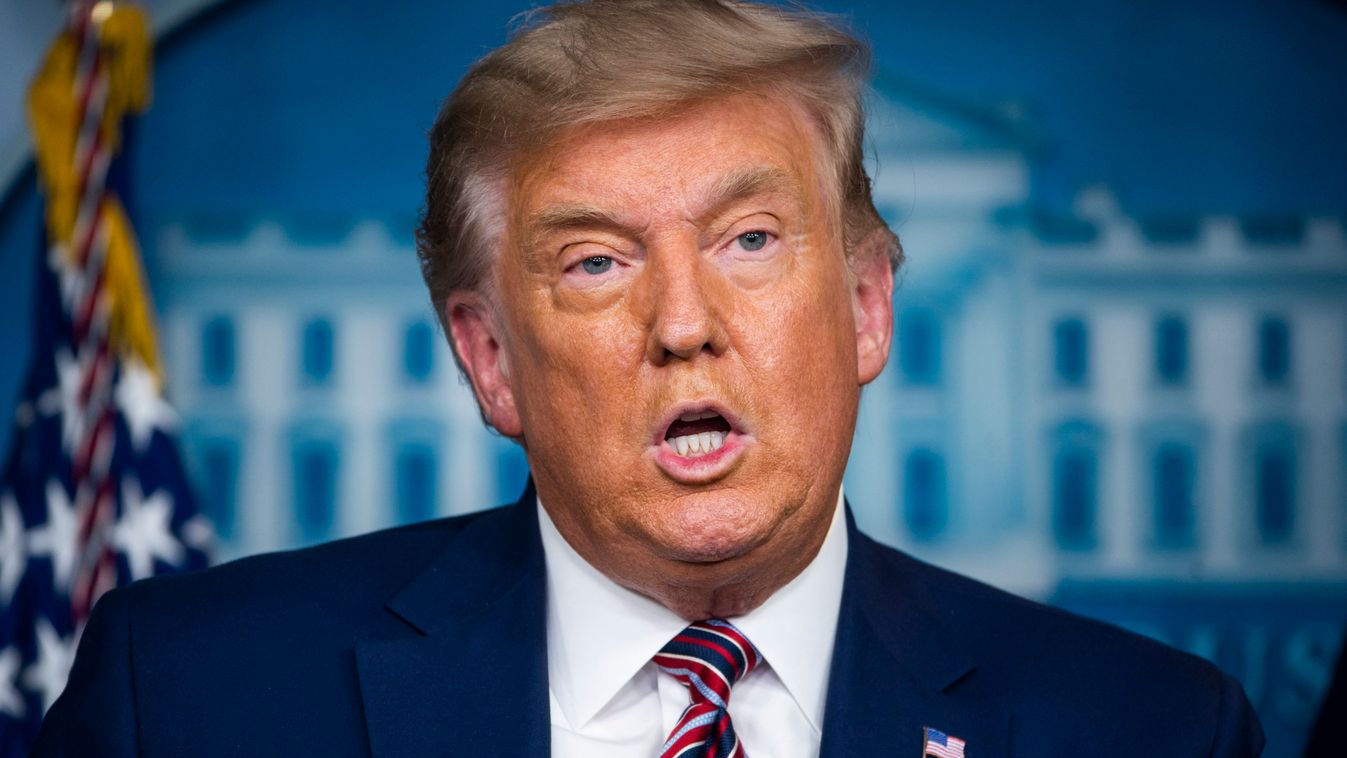 Érvényben hagyta Trump fiókjának felfüggesztését a Facebook