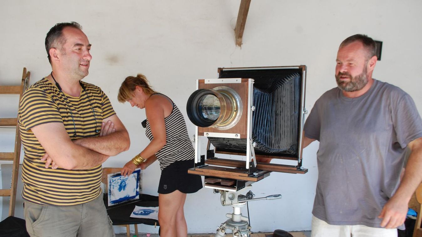 A fotósok a bugaci táborban a régmúlt technikáit alkalmazták