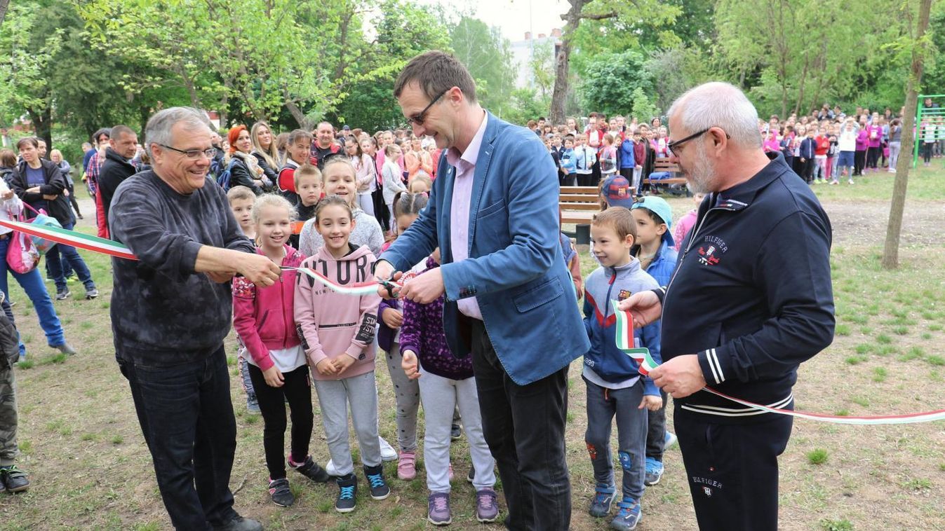 Sportnappal ünnepelték az új fitnesz eszközöket (galéria)
