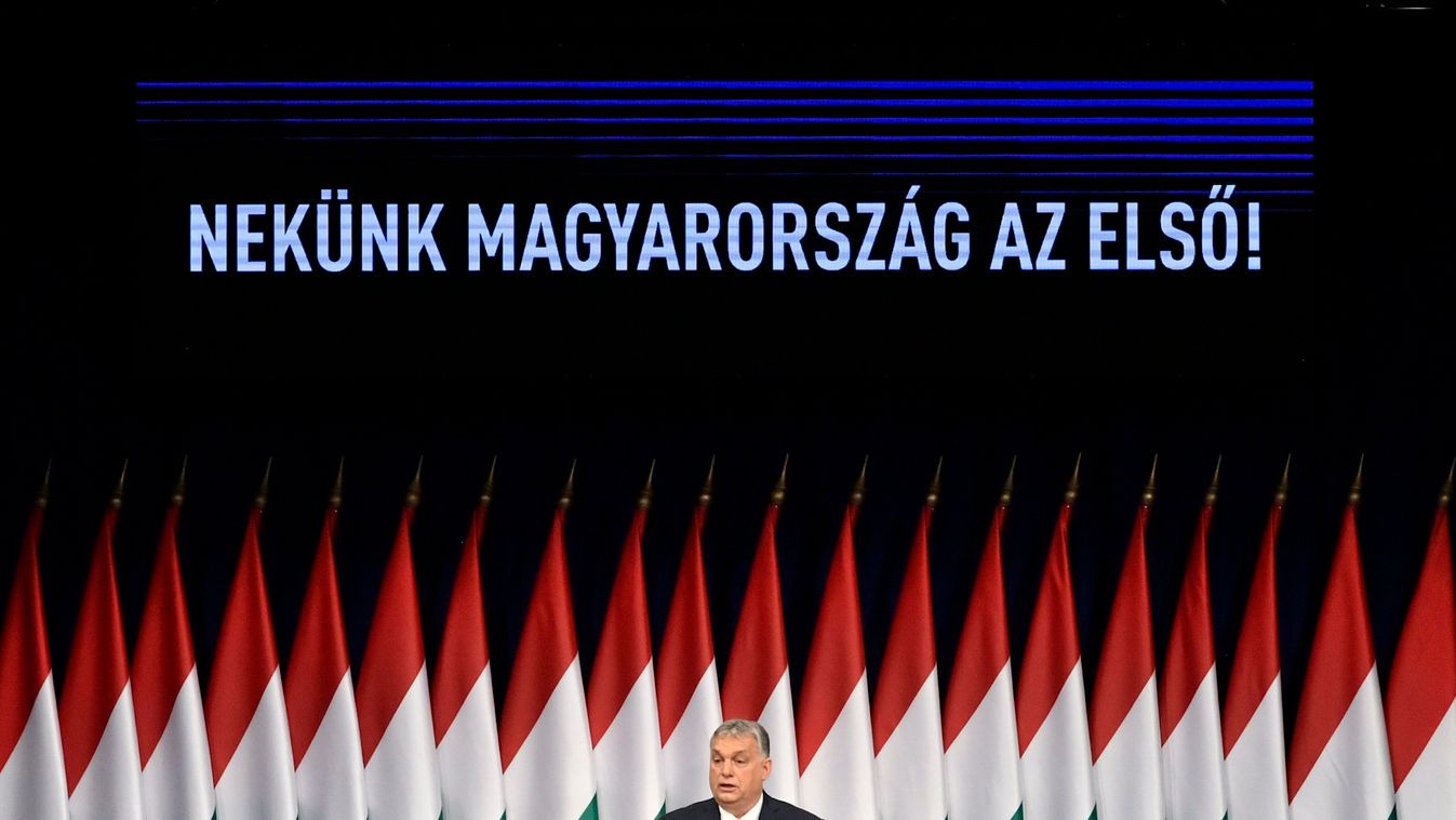 Orbán Viktor: bezárnak az iskolák, digitálisan folytatódik az oktatás (videó)