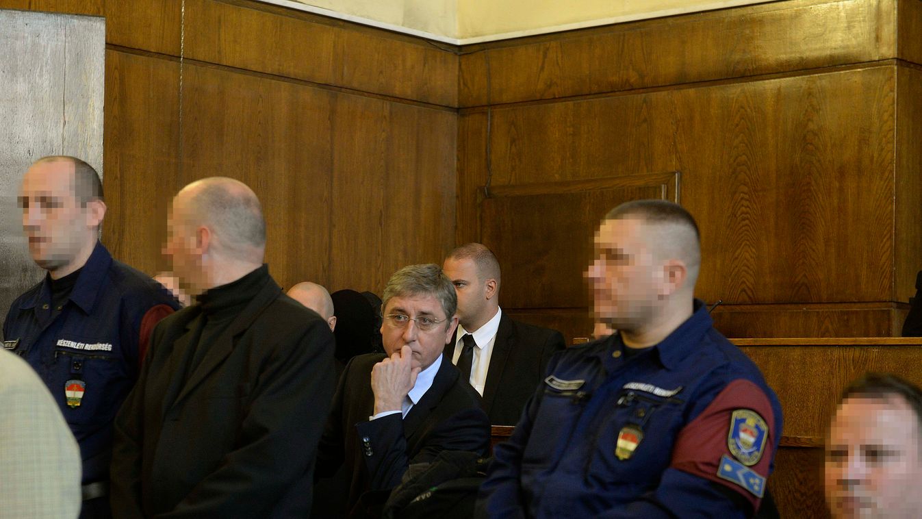 A megtorlás napja – így bánt el a fiatalokkal a Gyurcsány-terror