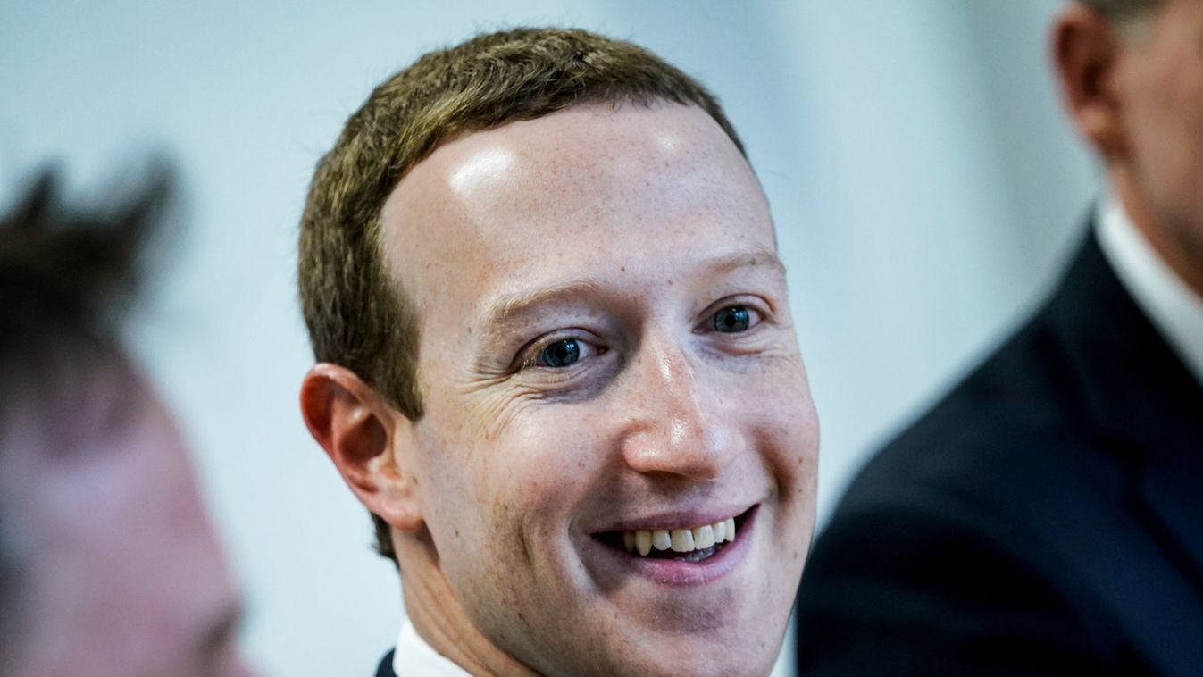 Bidenről beszél egy kiszivárgott felvételen a Facebook-vezér