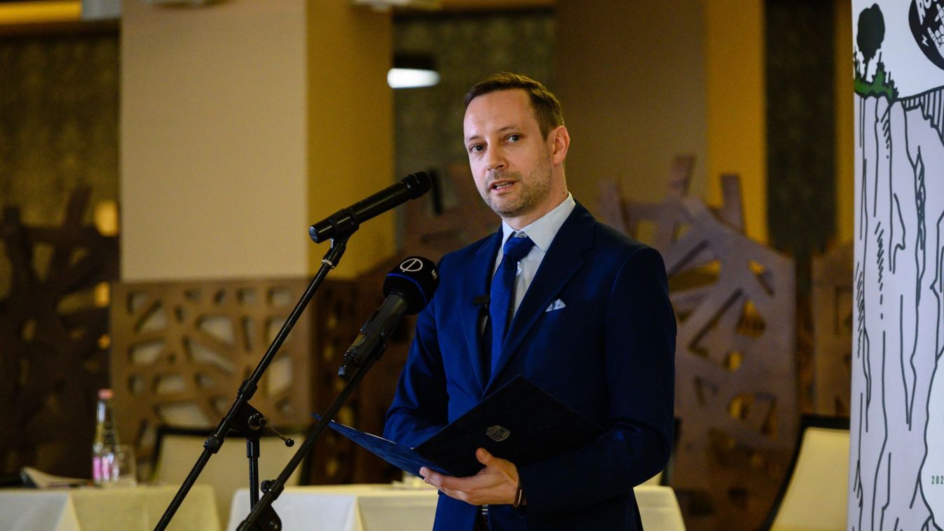 Azbej Tristan: 360 millió keresztényt üldöznek hitük miatt a világon