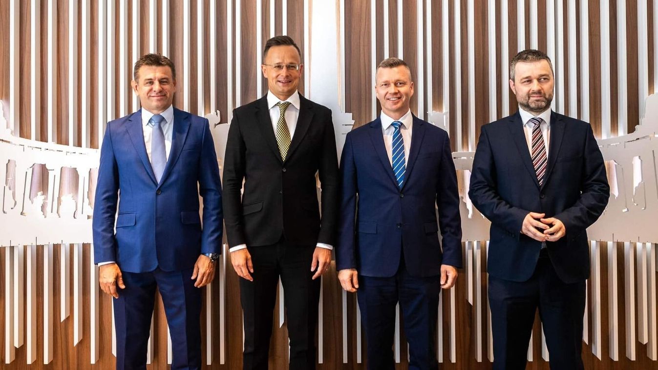 A szlovákiai helyhatósági választások magyar eredményeihez gratulált a külügyminiszter