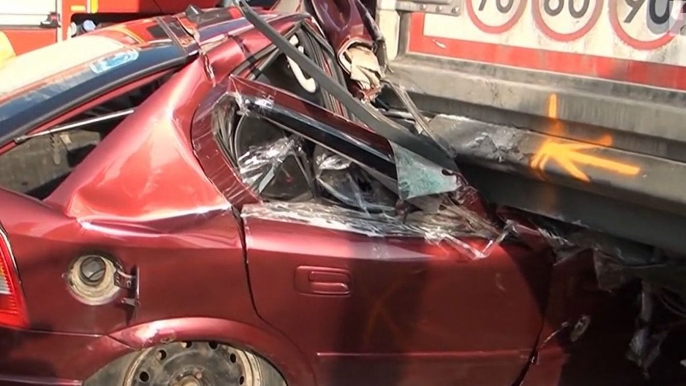 Sokkot kapott a sofőr, magára hagyta haldokló utasát