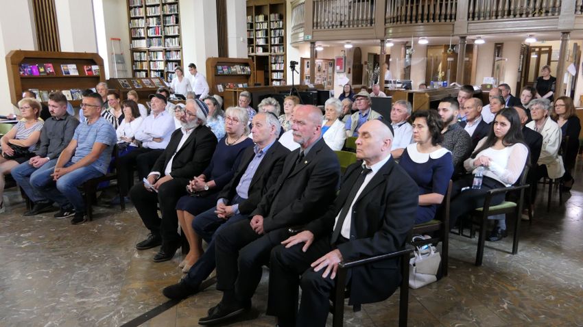 BAON – A 79 éve elhurcolt zsidókra emlékeztek Baján – galériával