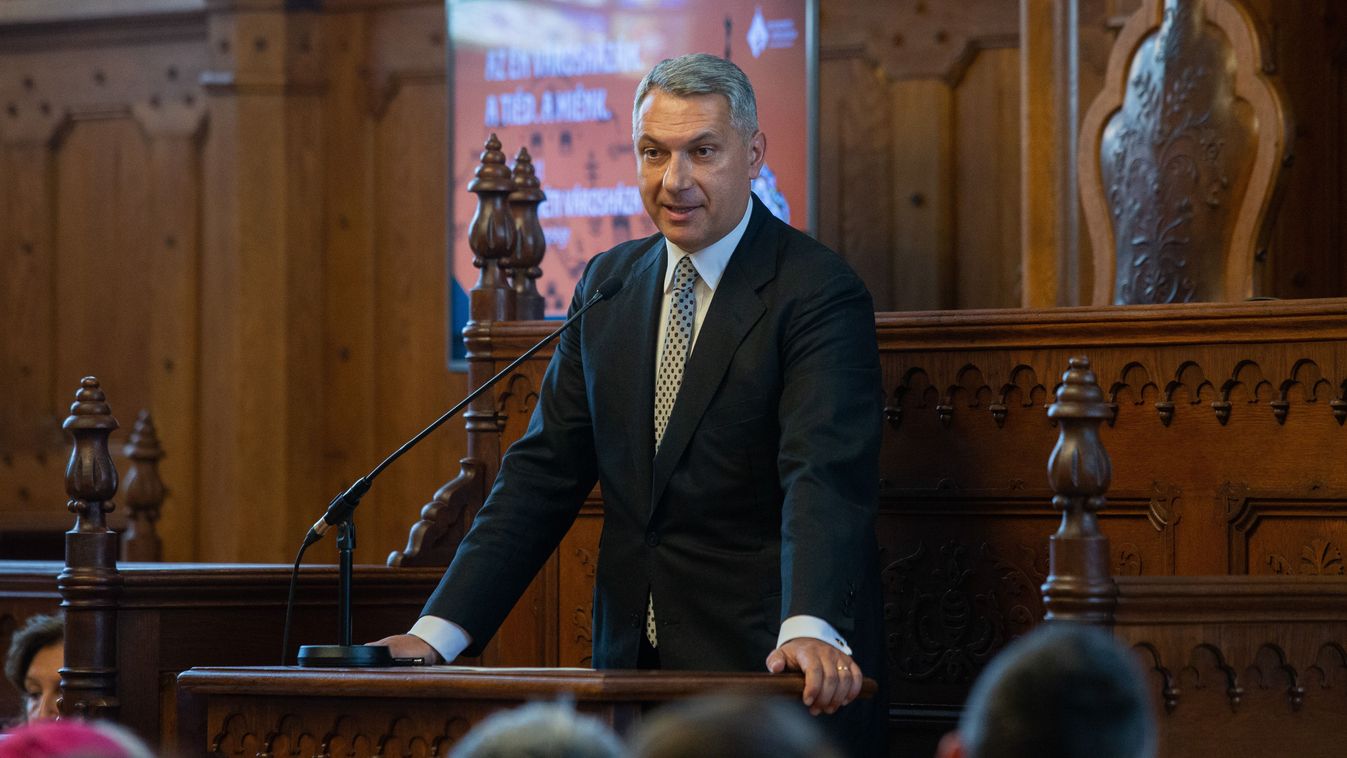 Lázár János: új szövetséget kötünk a vidéki erőközpontokkal – galériával, videóval