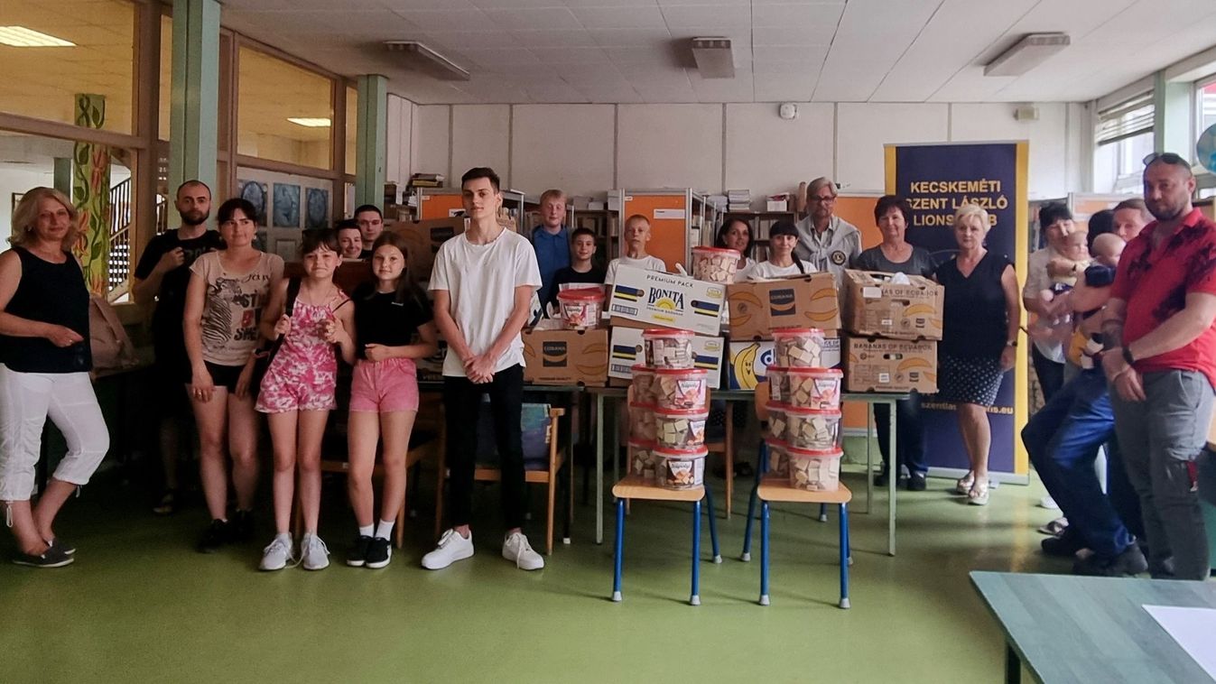 Élelmiszer-adományt kaptak az ukrán családok a kecskeméti Lions Clubtól