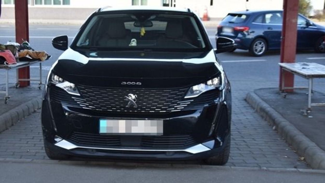 Körözött autóval akart átkelni a határon egy magyar férfi Tompánál