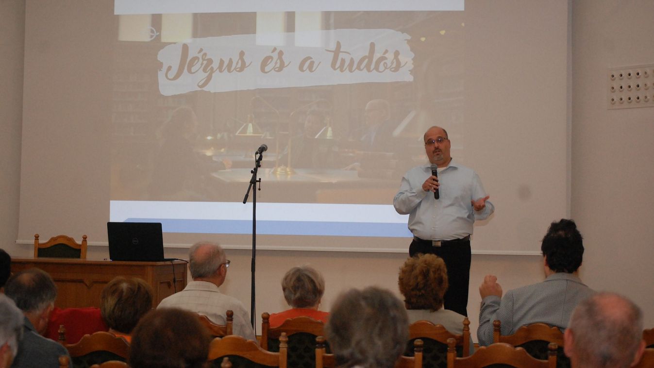 A tudomány és a hit kapcsolatáról volt szó a Hungarikum Ligetben