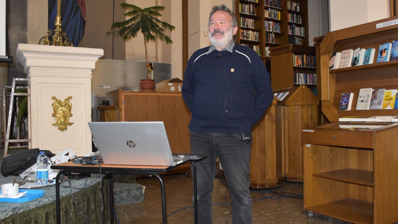 Dr. Hegedűs Tibor: az egész jövőnk, az emberiség jövője a világűrről szól