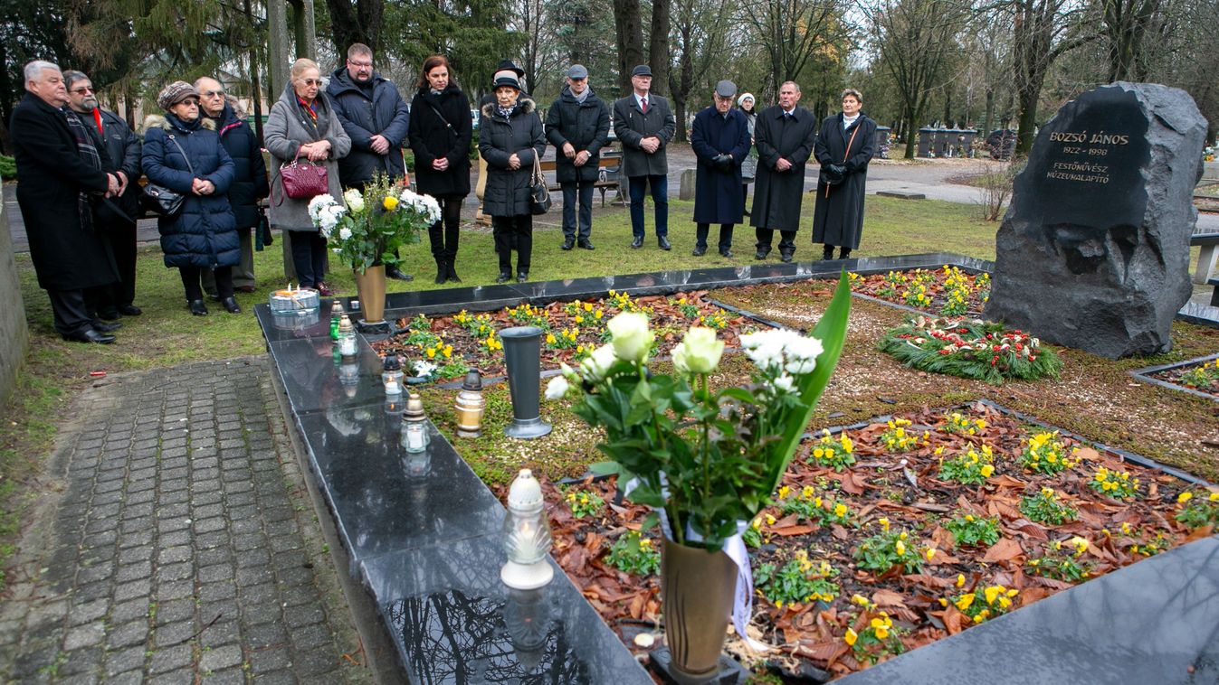 Baon Bozsó Jánosra Emlékeztek A Művész Halálának évfordulóján Kecskeméten Galériával 