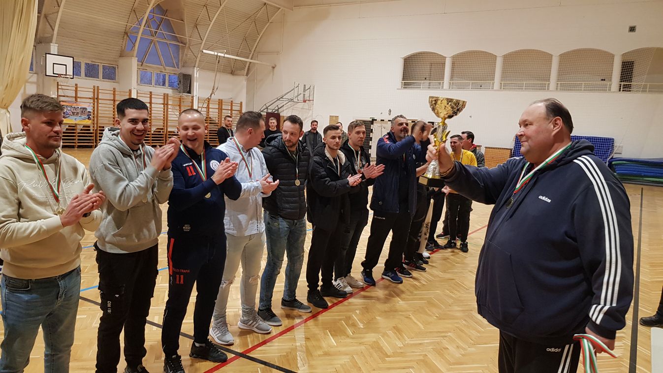 BAON Az Eversport nyerte a majsai teremfoci bajnokságot galériával