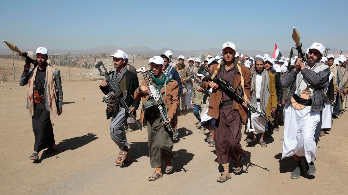 Az EU tengeri missziót indít a jemeni húszi felkelők visszaszorítása érdekében