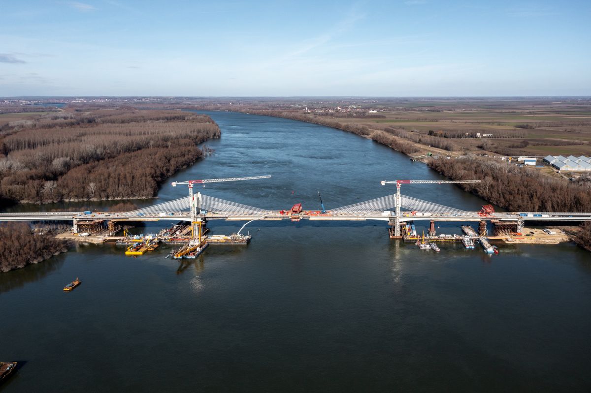 Kalocsa–Paks Duna-híd, építkezés