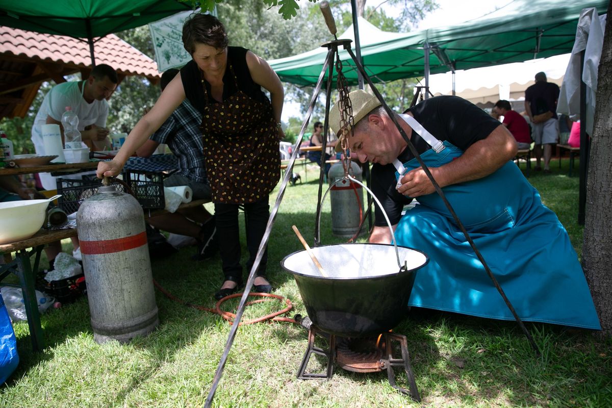 falunap Csemő, főzés