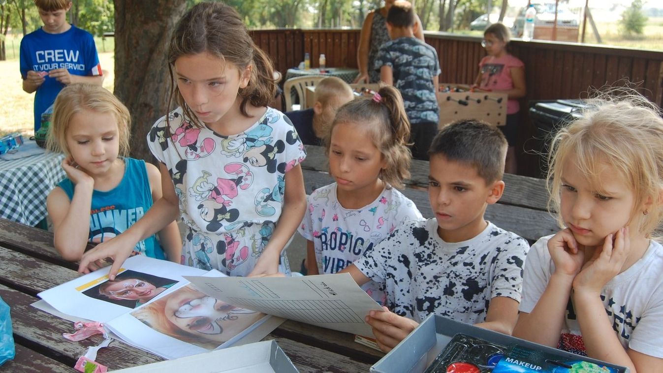 Nehéz sorsú gyerekeknek szerveztek tábort Kiskunfélegyházán – galériával