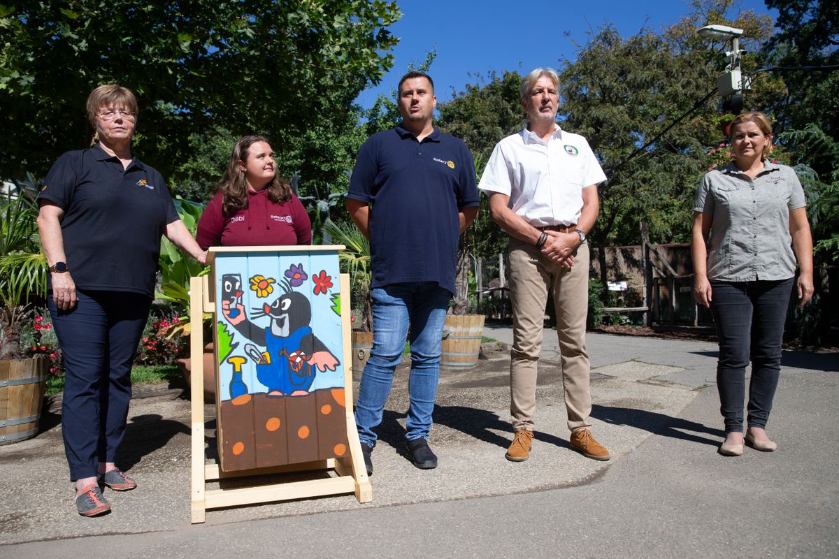 Kecskeméti Vadaskert, kisvakondos szemétgyűjtő, Rotary Club, 