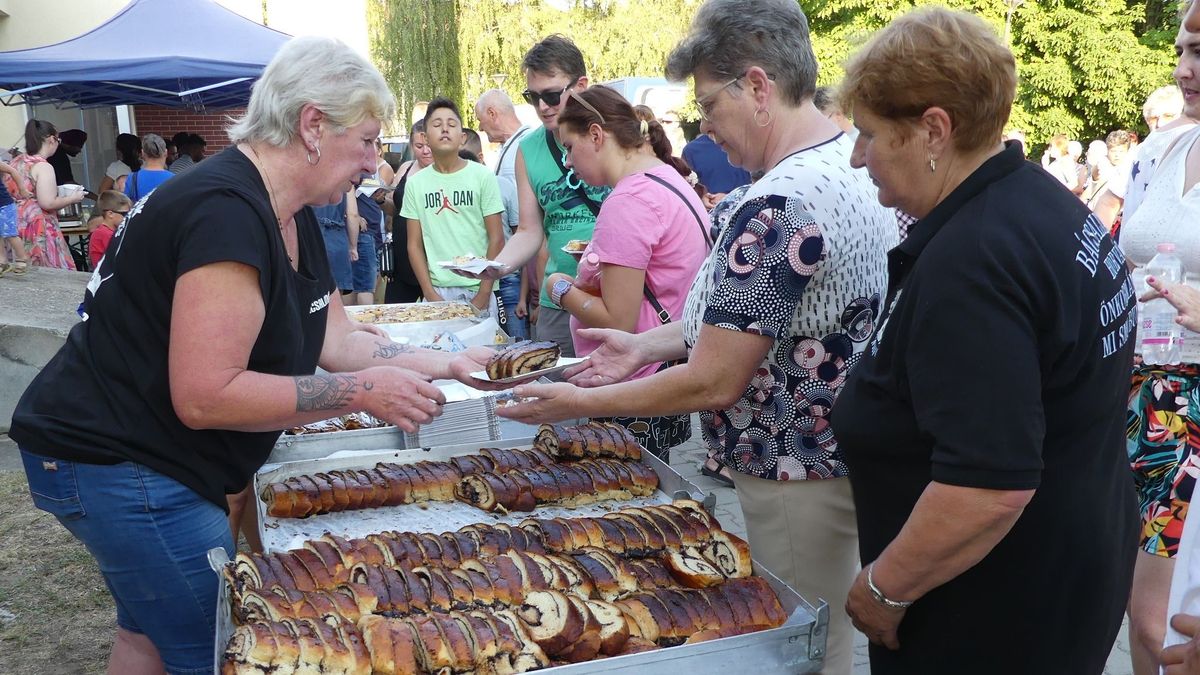 Bácsalmás, forgatag, programok