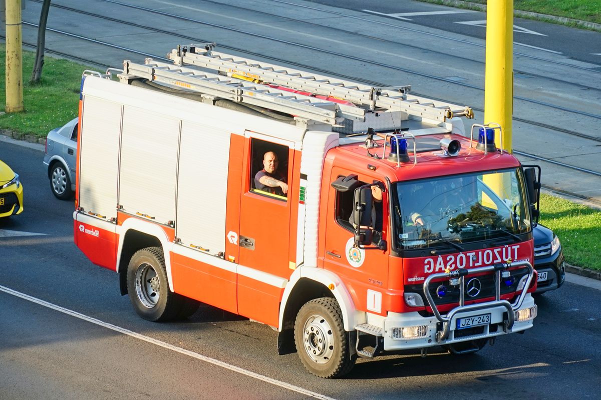 tűzoltó, tűzoltóság, katasztrófavédelem