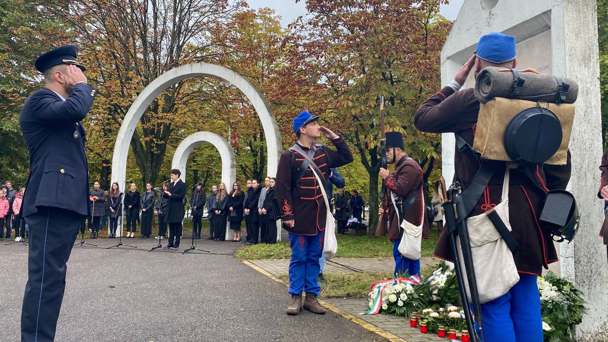 aradi vértanúk, nemzeti gyásznap, megemlékezés