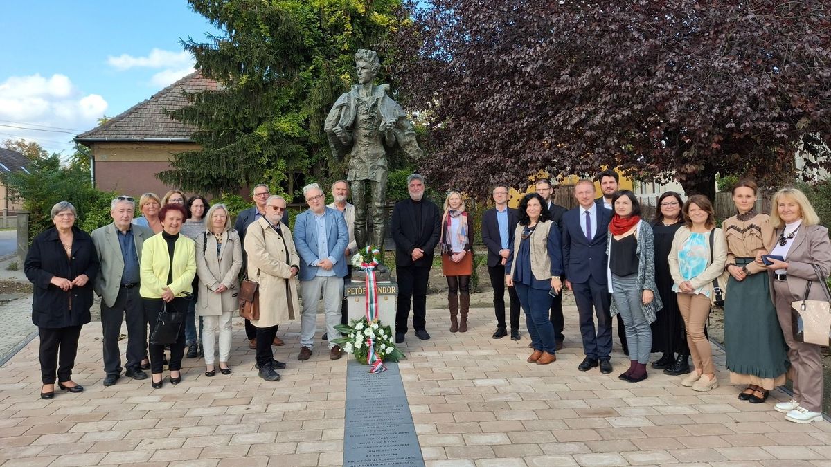 tudományos konferencia, Petőfi Sándor, találkozó