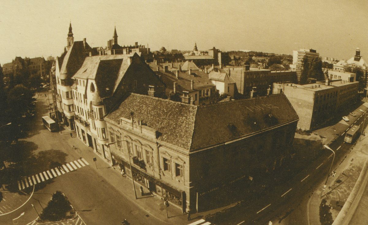 kecskeméti utcanév, Szabadság tér,