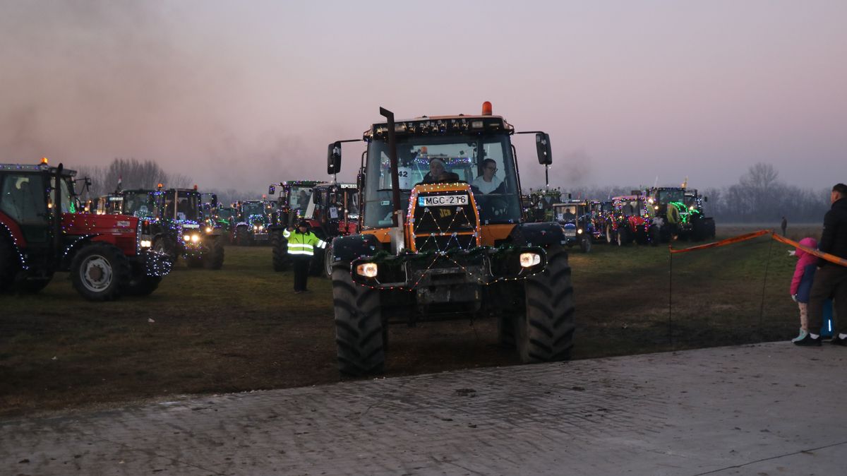 traktoros felvonulás, járműkaraván