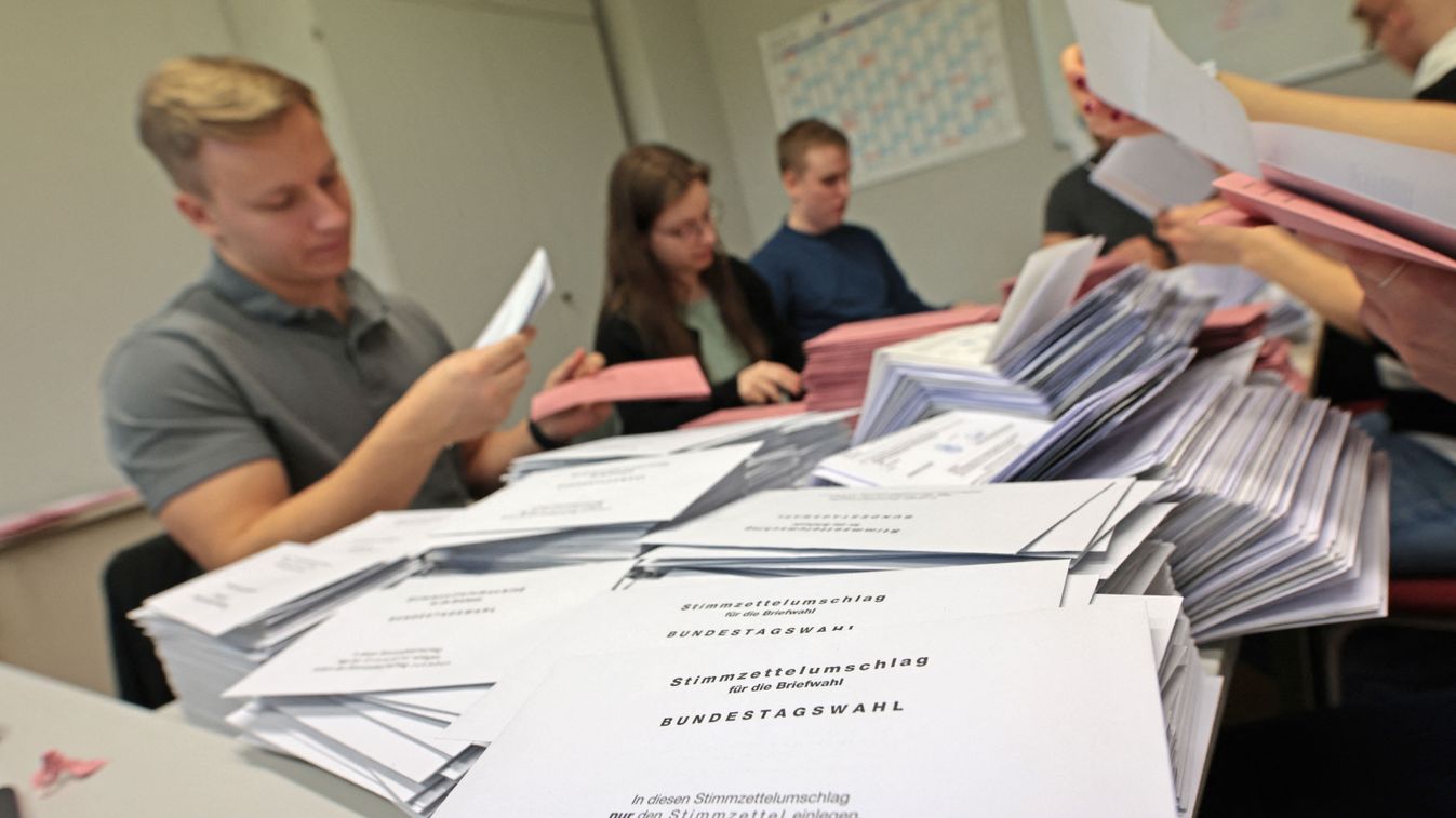 Választás Németországban: megjelentek az első előrejelzések
