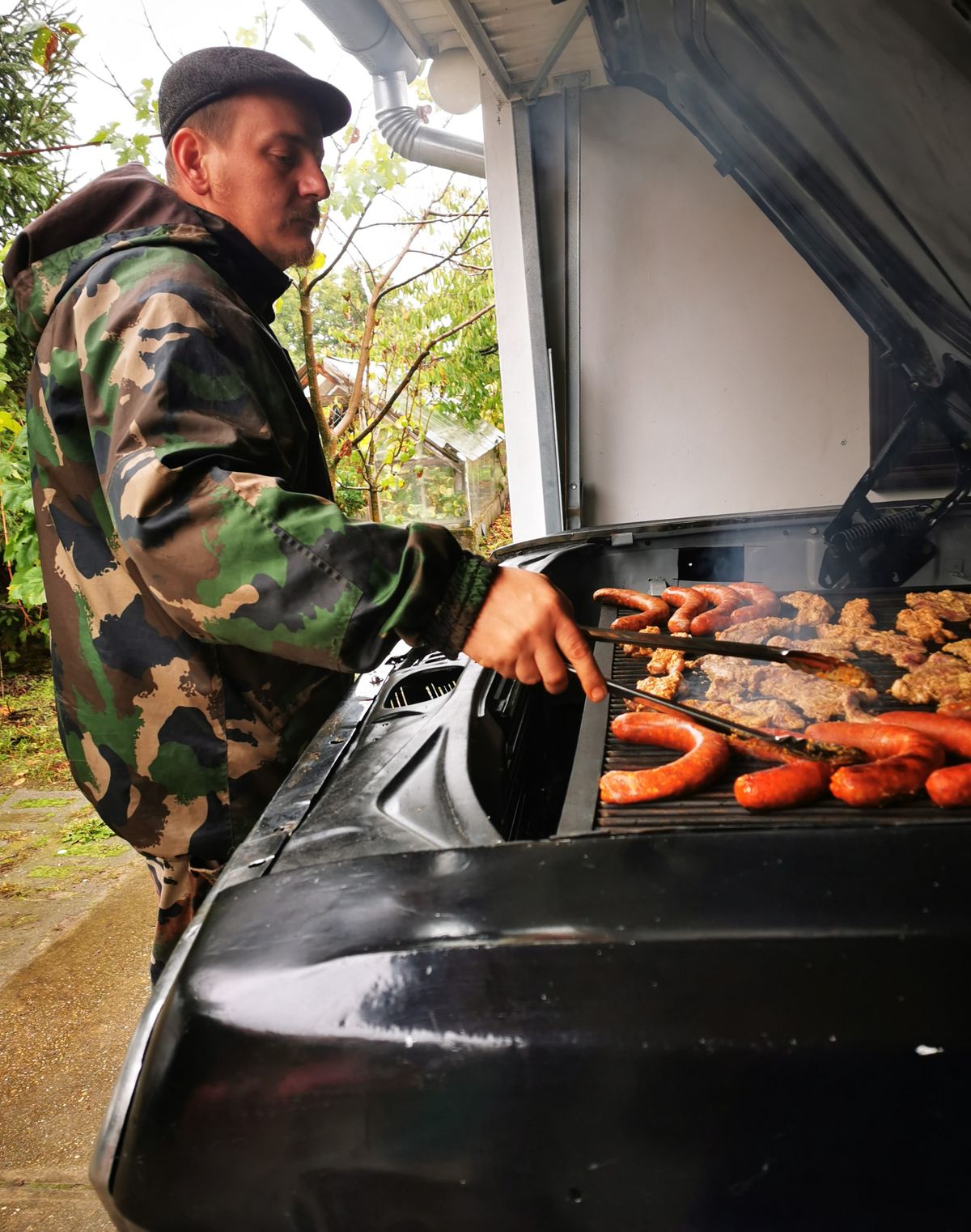 autóból grillsütő, Szabadszállás, Zsiguli