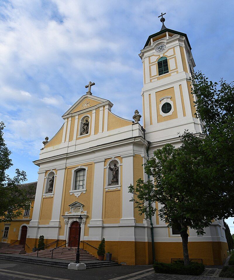 Barátok Temploma – Bajai Paduai Szent Antal Plébánia
