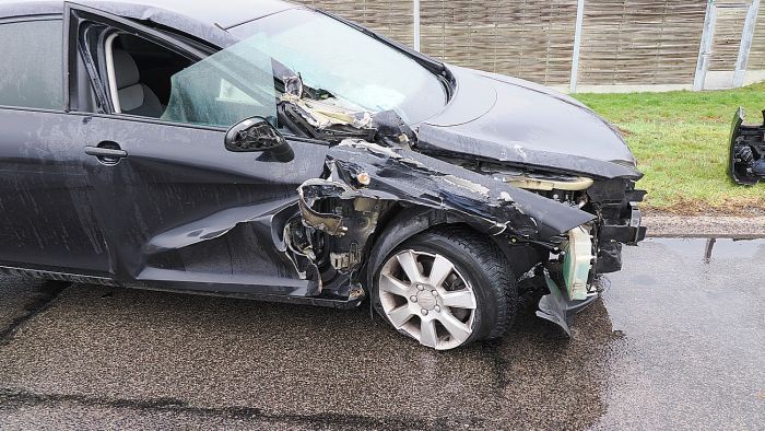 Kamion és személyautó karambolozott az M5-ösön