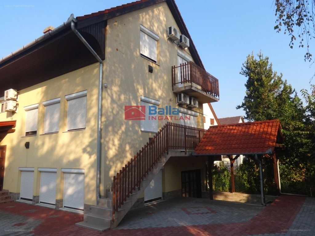 Eladó vendégház