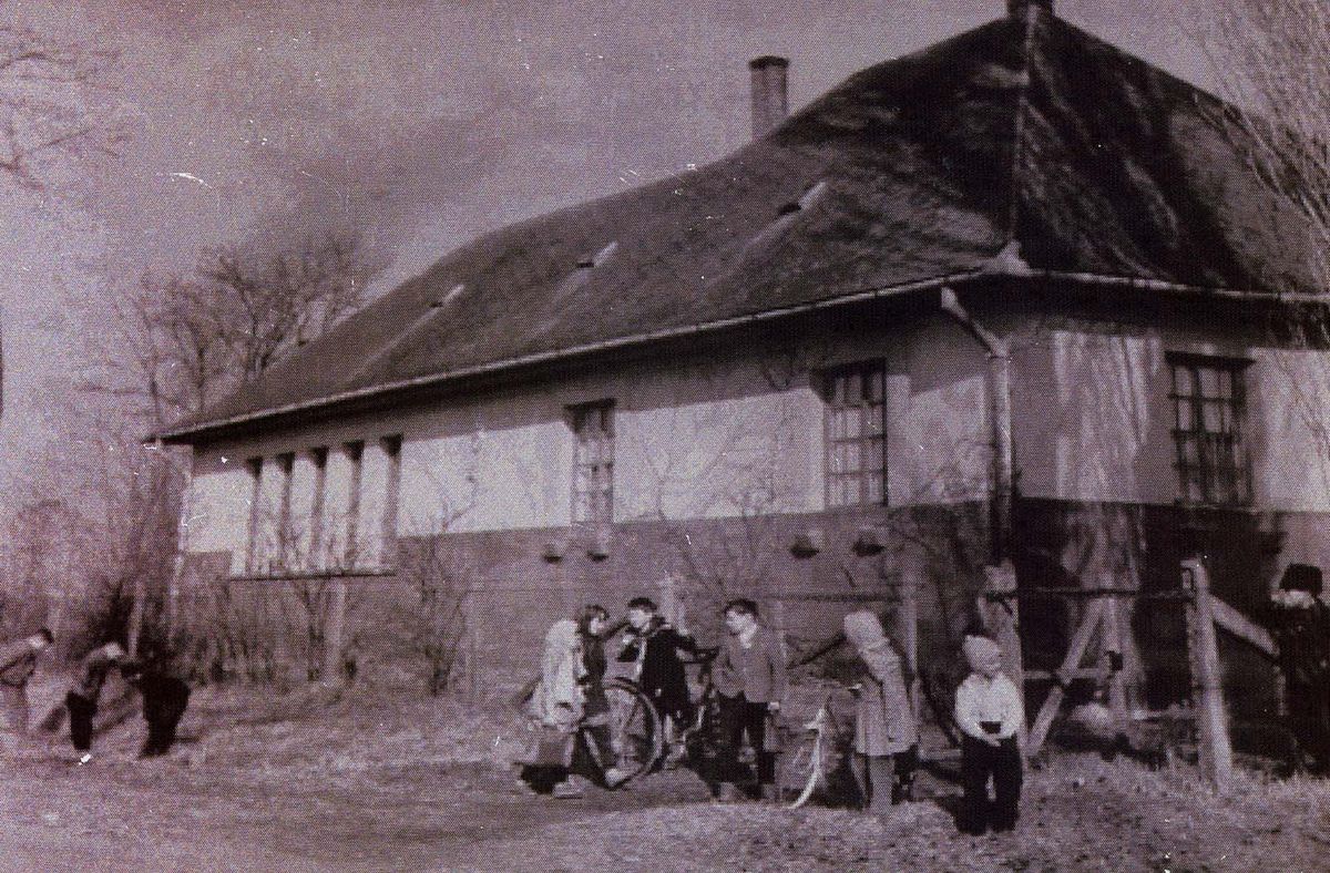 kecskeméti múltidéző, menza, iskola