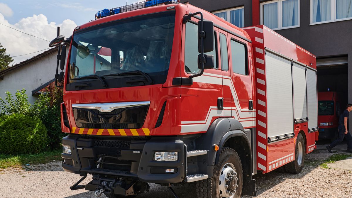 A,State-of-the-art,Firetruck,,Equipped,With,Advanced,Rescue,Technology,,Stands,Ready