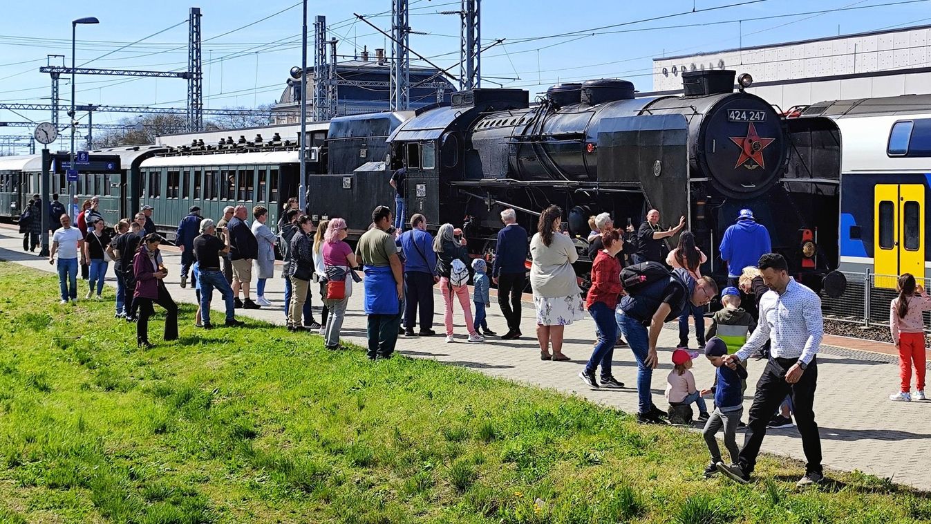 Gőz, zakatolás, történelem: a legendás 424-es májusban Kecskeméten pöfög