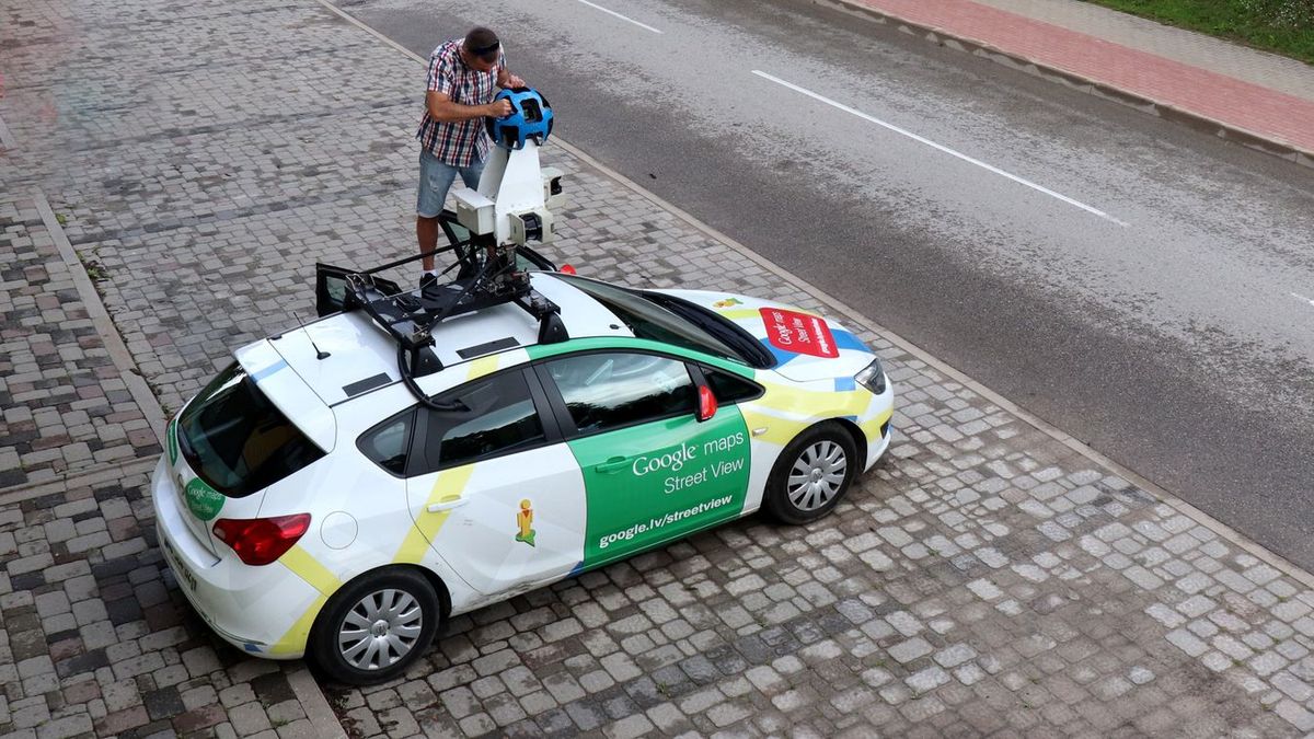 Google Térkép, autó, fotó