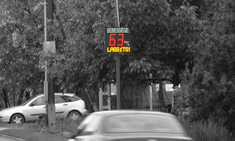 Sebességjelző készülék, Kunszállás,