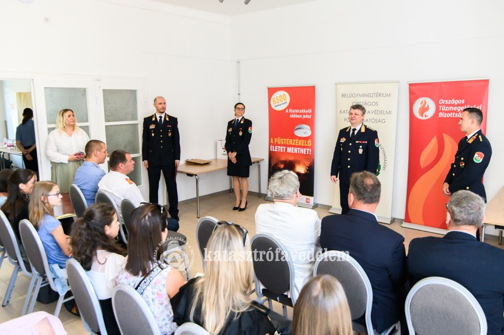 pályázat, gyerekek, katasztrófavédelem