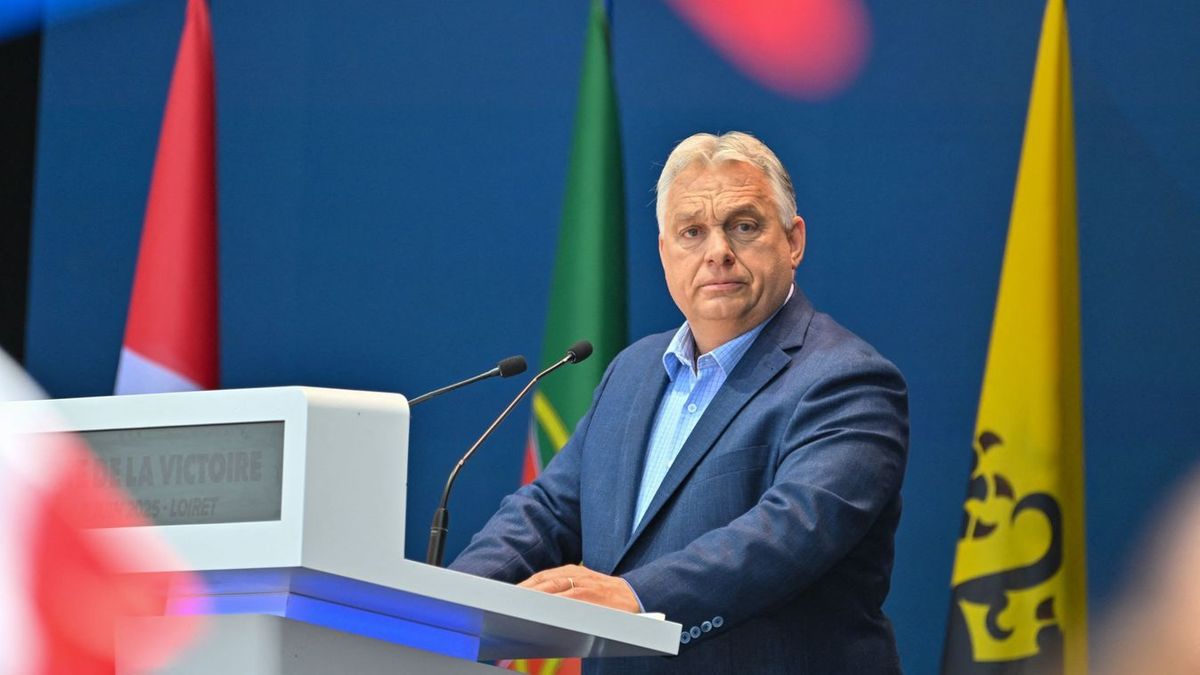 Orbán Viktor: Zelenszkij belénk állt, mert a magyarok nem akarnak meghalni Ukrajnáért (videó)