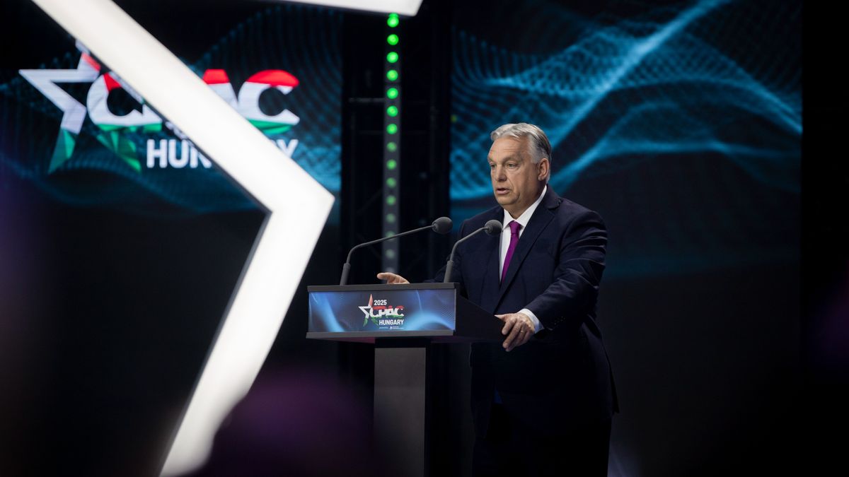 Orbán Viktor: most még meg lehet akadályozni Ukrajna európai uniós tagságát