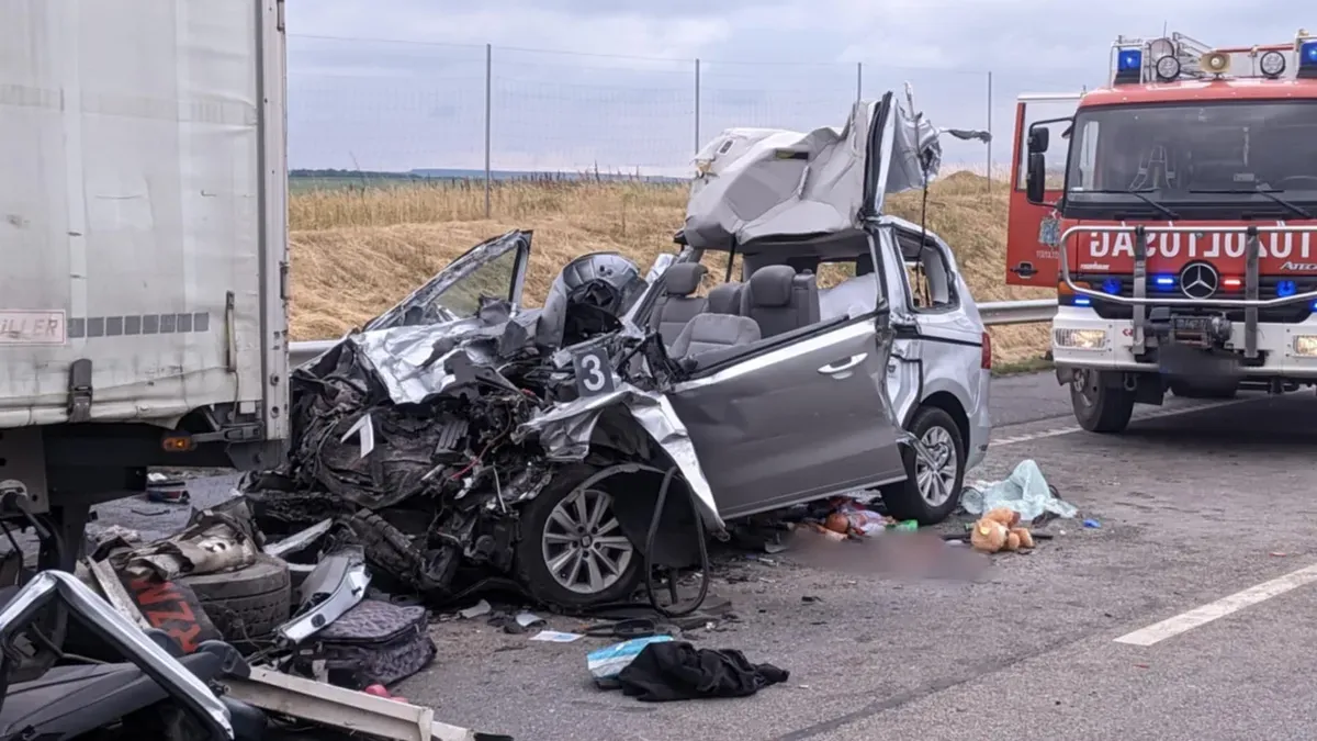 halálos baleset történt az M1-es autópályán, senki nem volt bekötve az autóban,