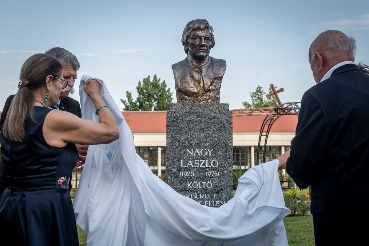 Nagy László, Lakitelek, szoboravatás,