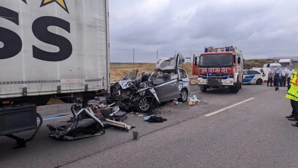 Tragédia az M1-esen: többen meghaltak a halálos balesetben