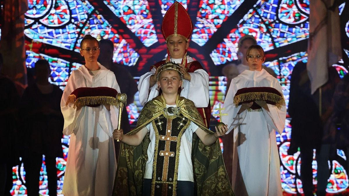Mélykúti fiatalok előadásában csendült fel a magyar nemzeti rockopera – fotók, videó