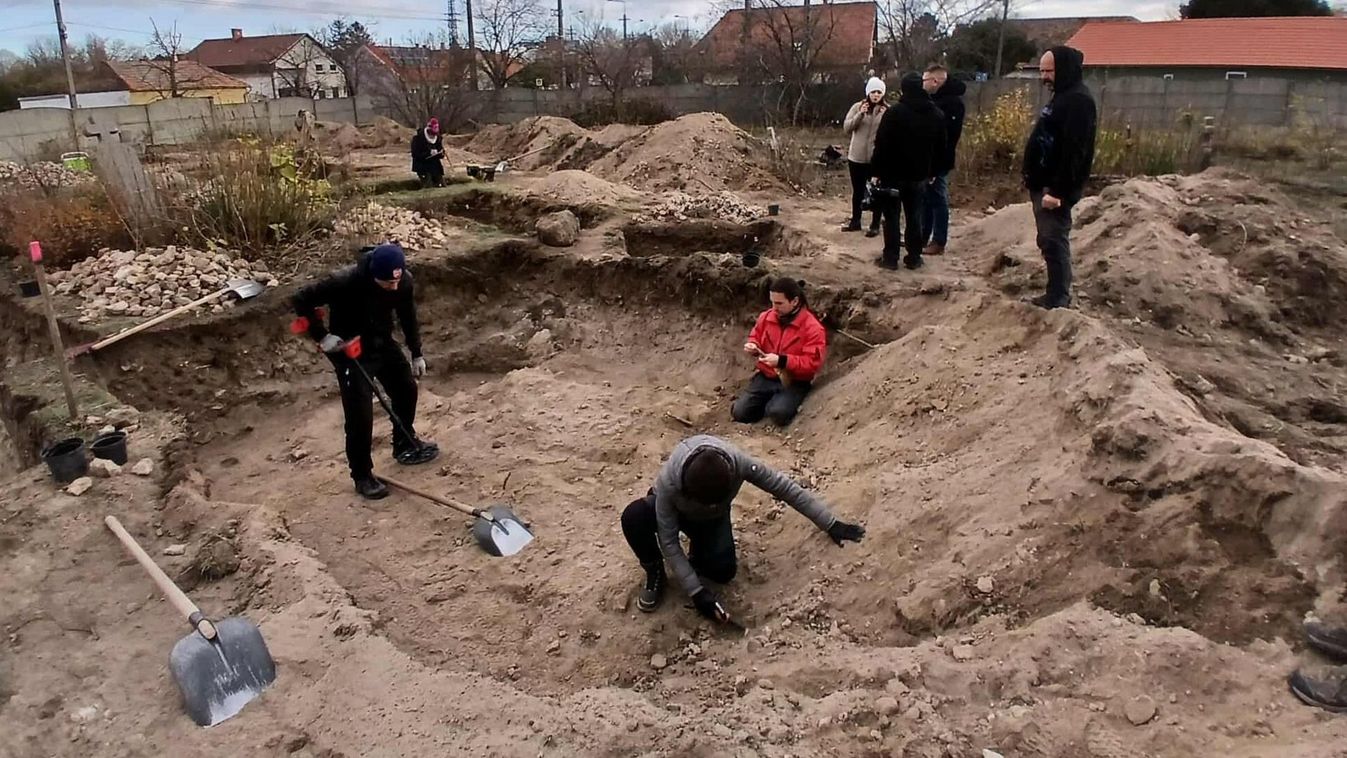 Középkori titkok után kutatnak az alföldi város temetőjében – videó